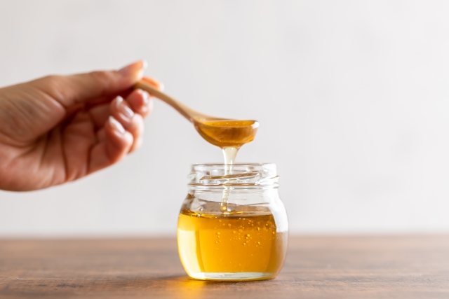 ハチミツとシナモンを飲むと魔法のような健康効果が得られる！